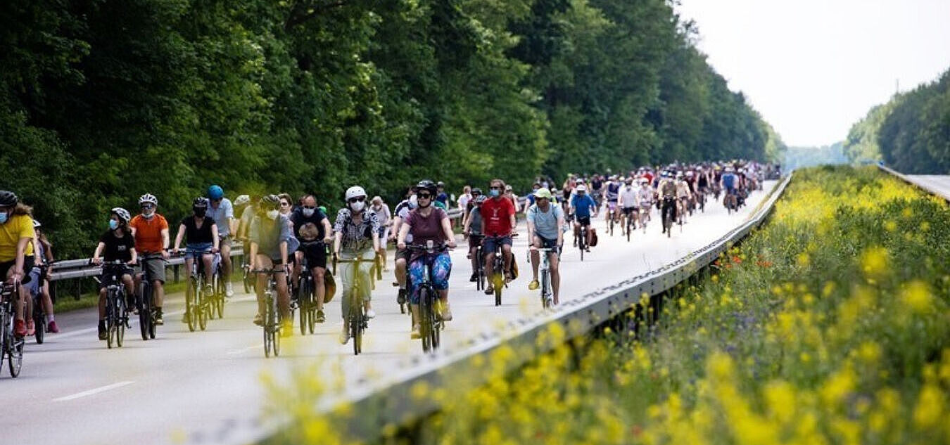 Sternfahrt 2021 auf der Autobahn