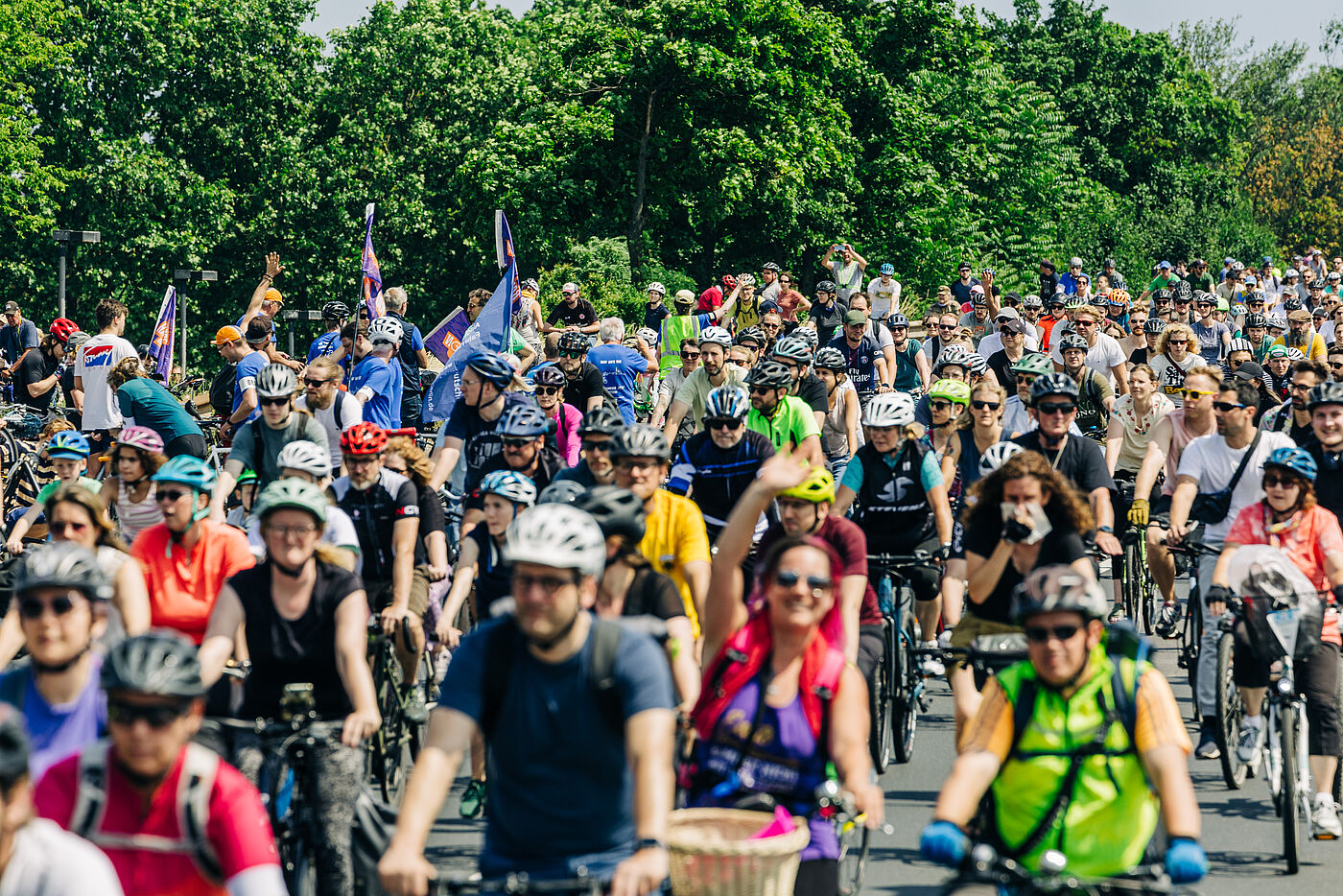 Menschen auf dem Fahrrad