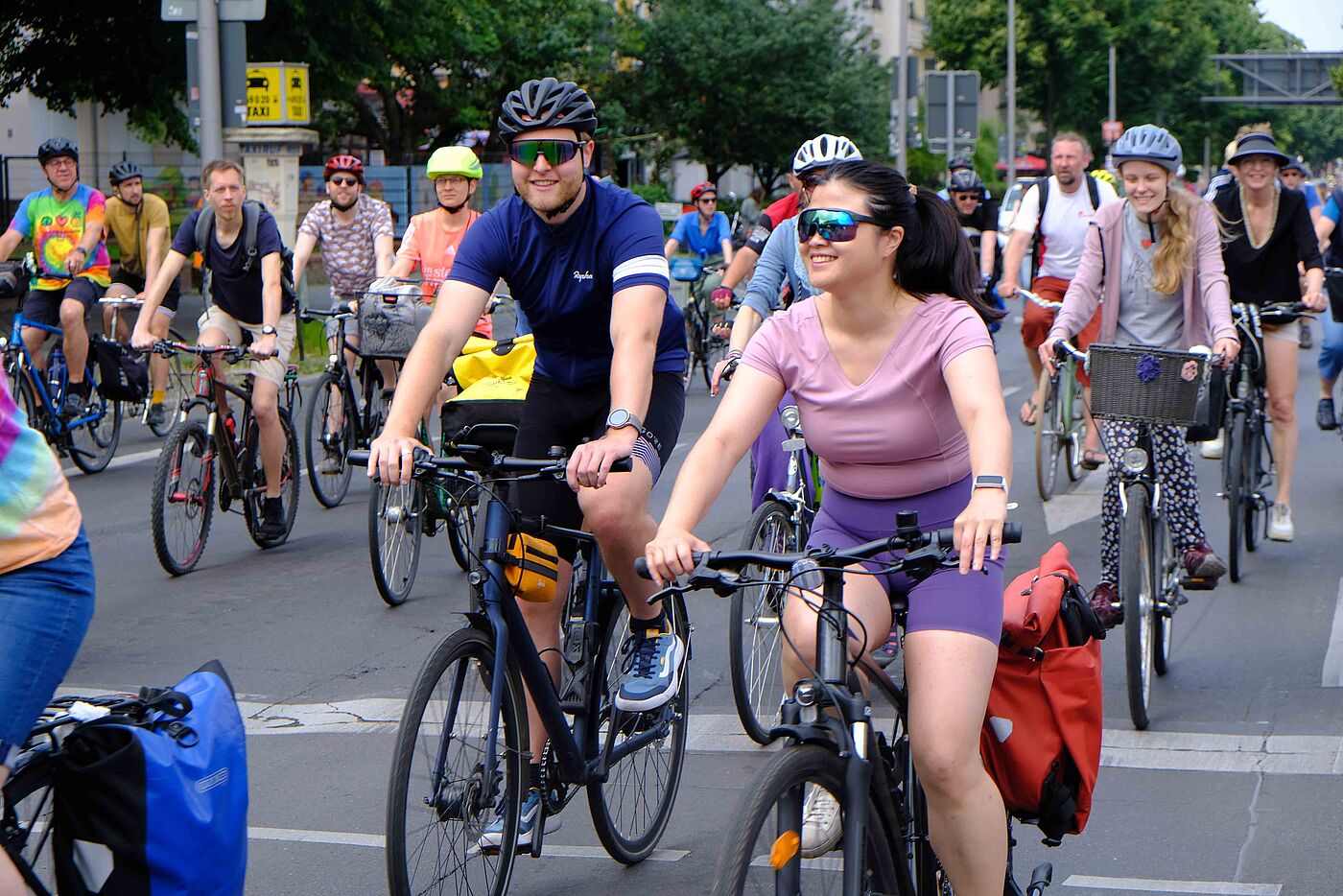 Gllückliche Gesichter bei der ADFC-Sternfahrt: "So sollte sich Radfahren jeden Tag anfühlen"