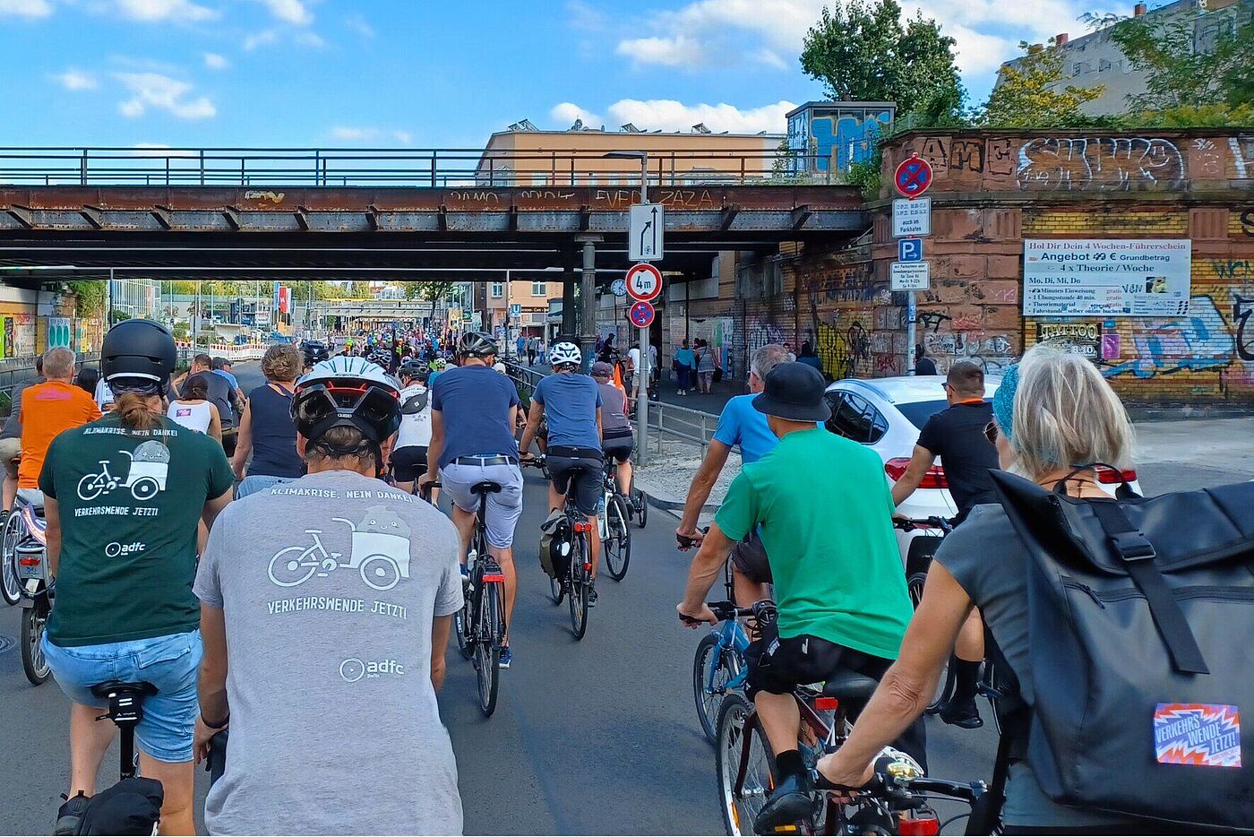 Radfahrende bei der Kreisfahrt 2023