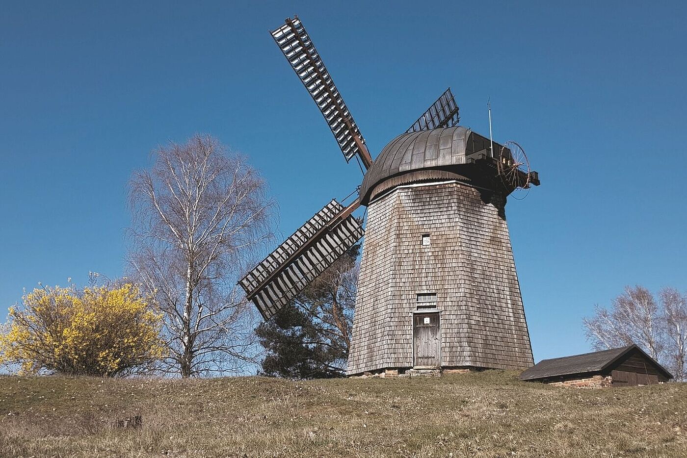 Die Holländermühle im Dahme-Quellort Kolpien ist von 1843.