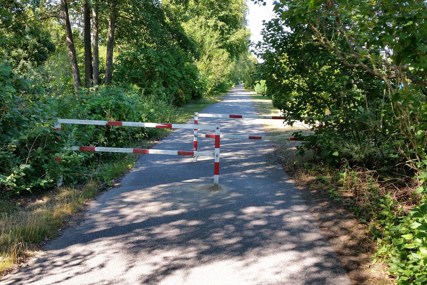 Schikane am Havelkanal. Mit Anhänger schwer zu bezwingen.