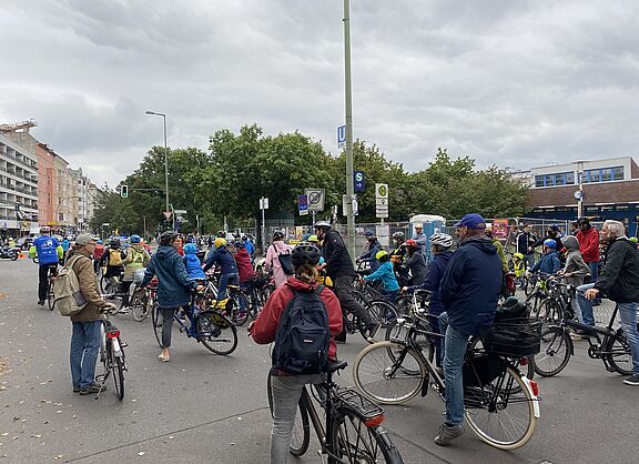 Start der Kidical Mass am Stuttgarter Platz