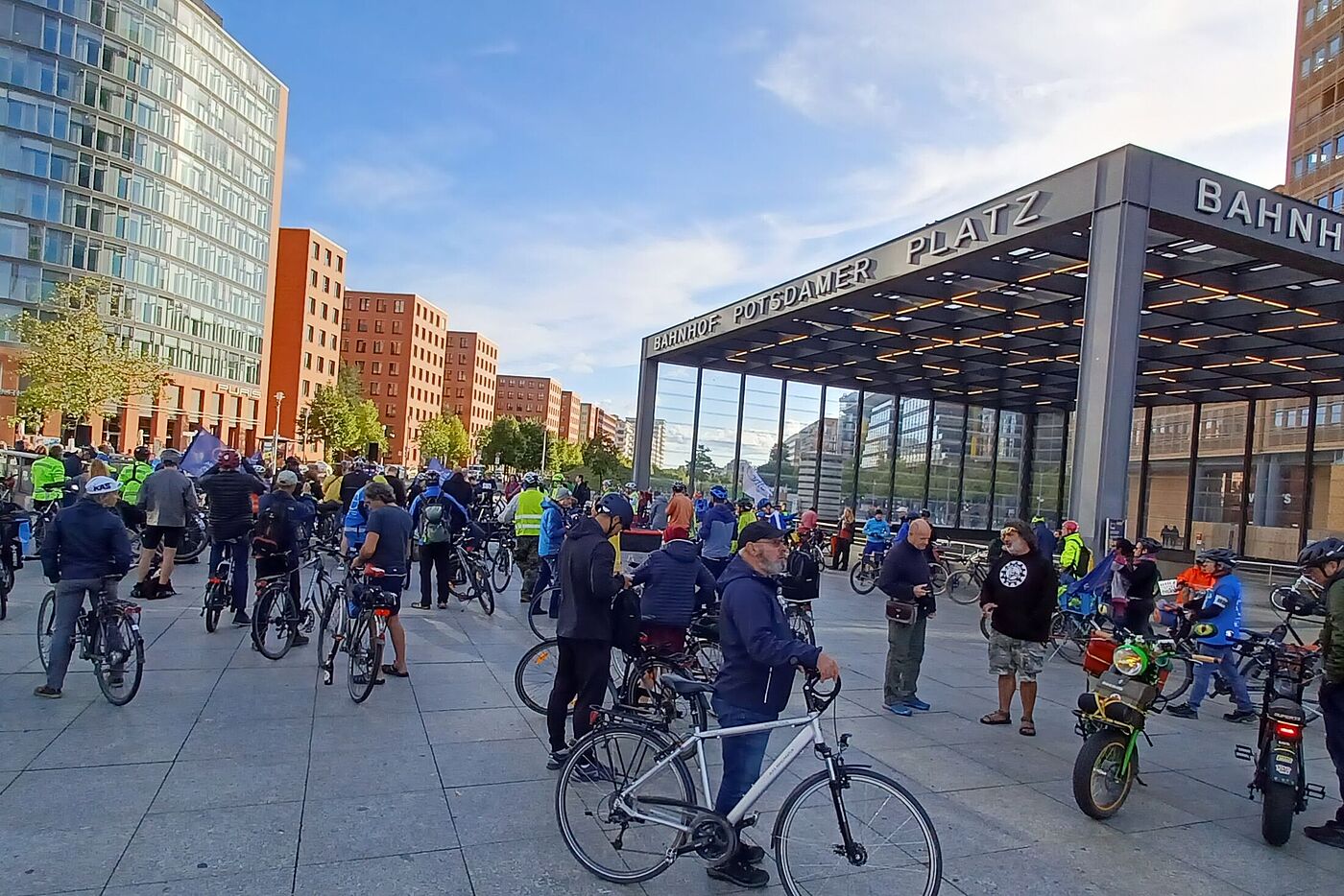 Ziel beim Potsdamer Platz bei der Fahrrad-Kreisfahrt 2022