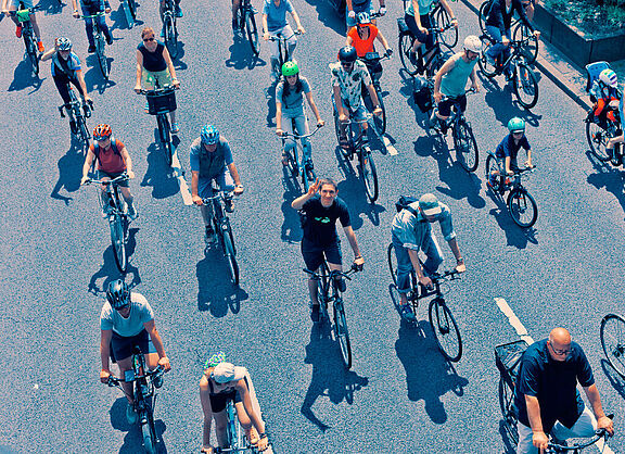 Radfahrende auf ADFC-Sternfahrt 