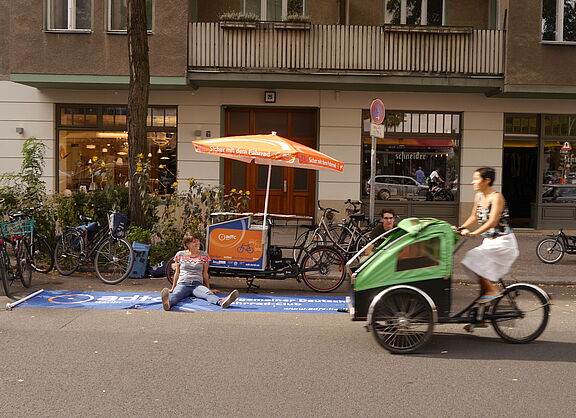 Beim Park(ing)Day werden Parkplätze zu kleinen Parks