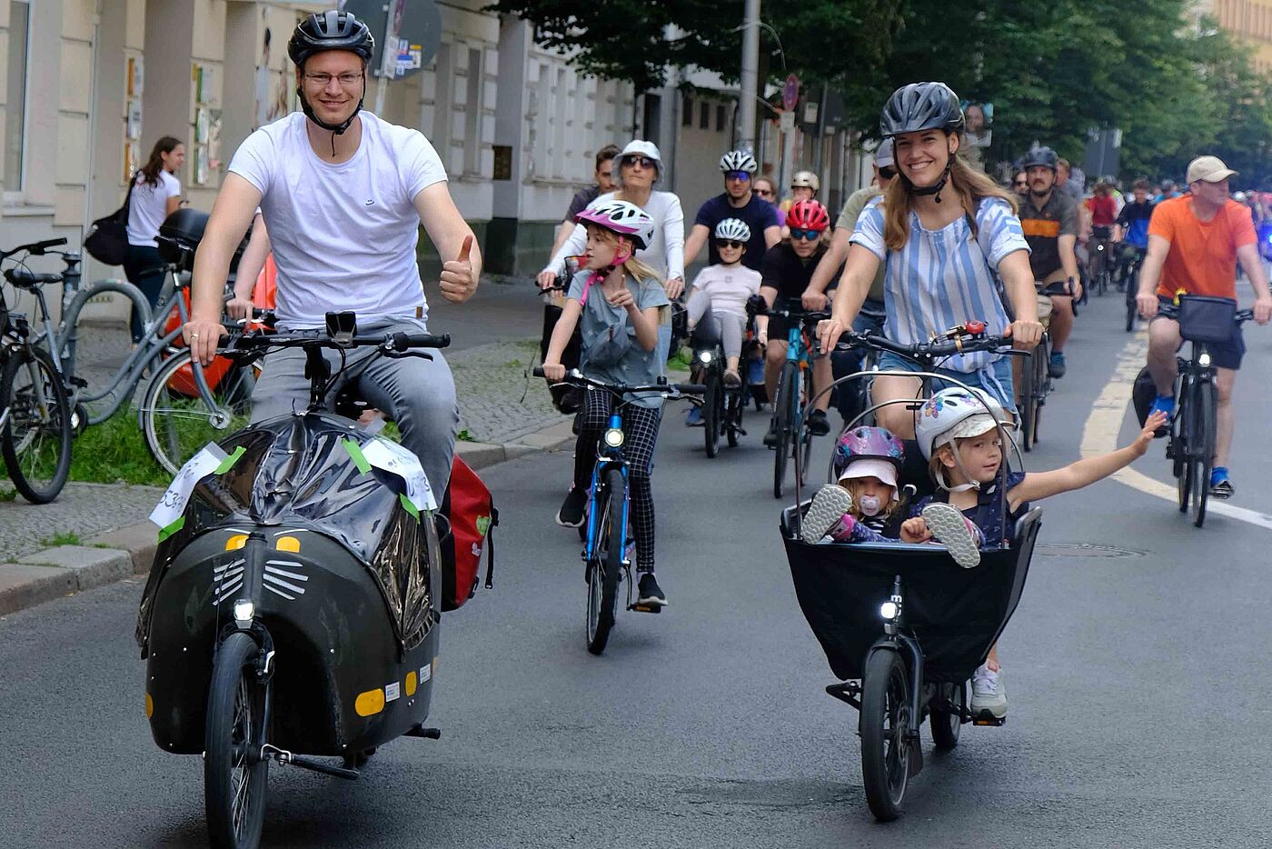 Eine der Routen der ADFC-Sternfahrt kommt in Pankow an.