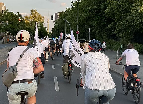 Beim Ride of Silence gedenken wir der getöteten und schwerverletzten Radfahrer:innen