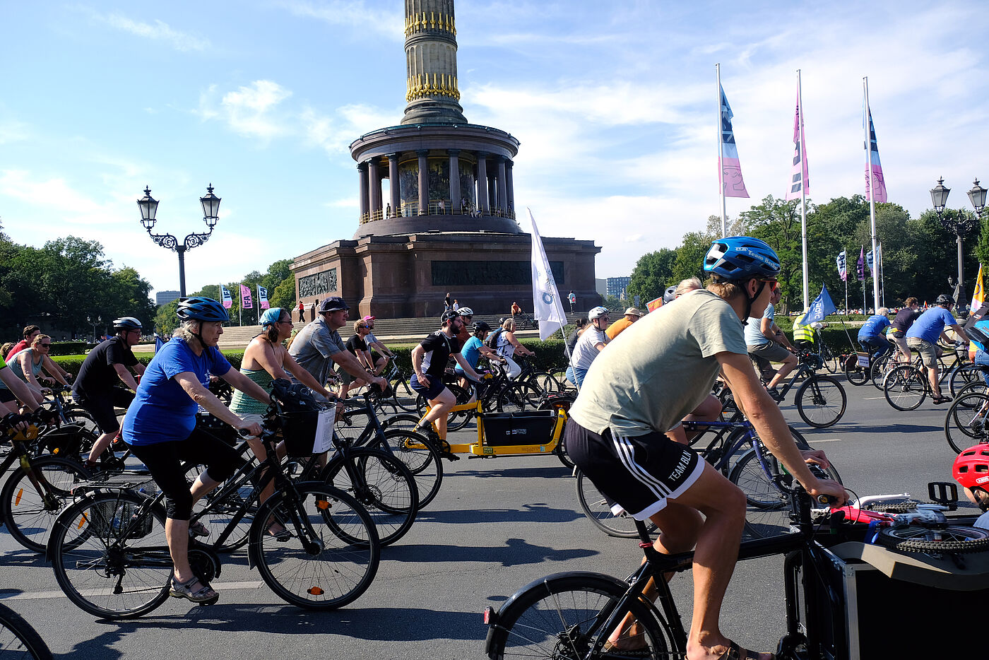 Demo Radwegestopp - Vor dem großen Stern