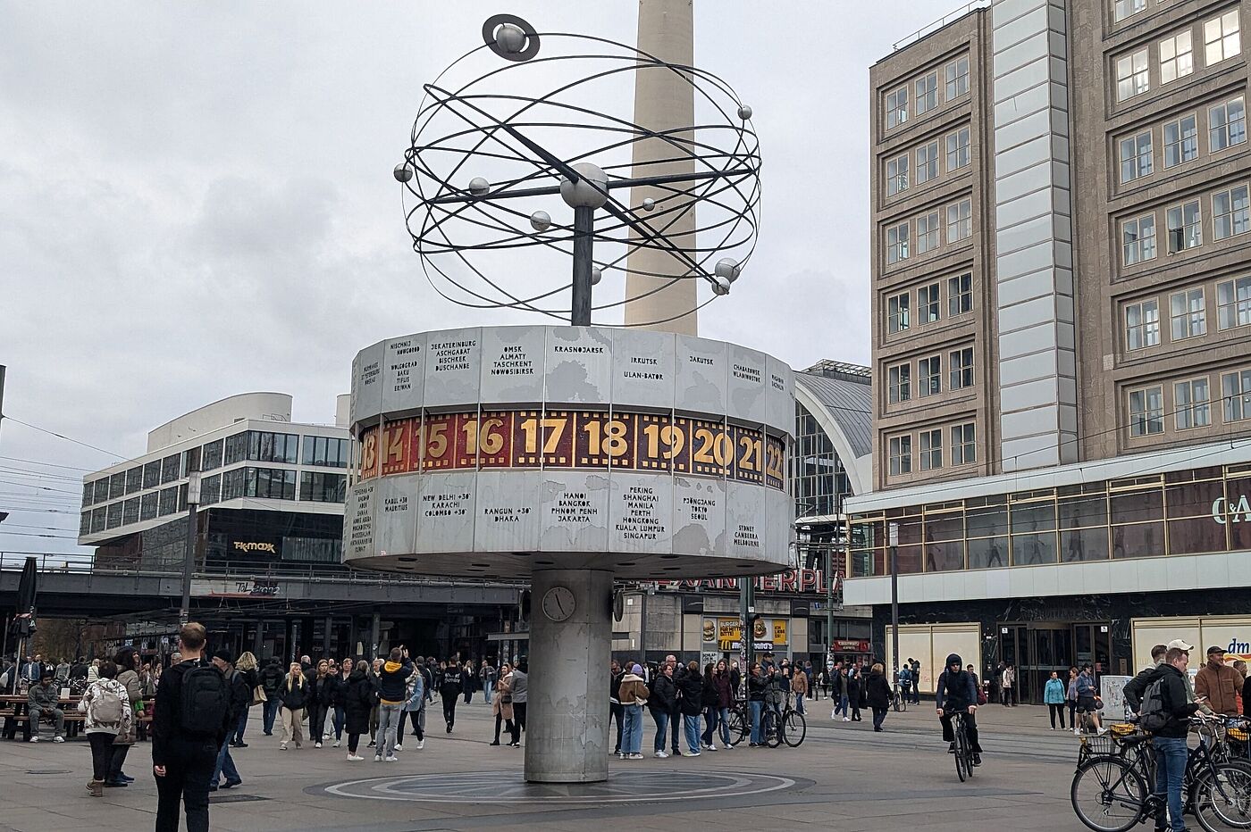 Weltzeituhr am Alexanderplatz