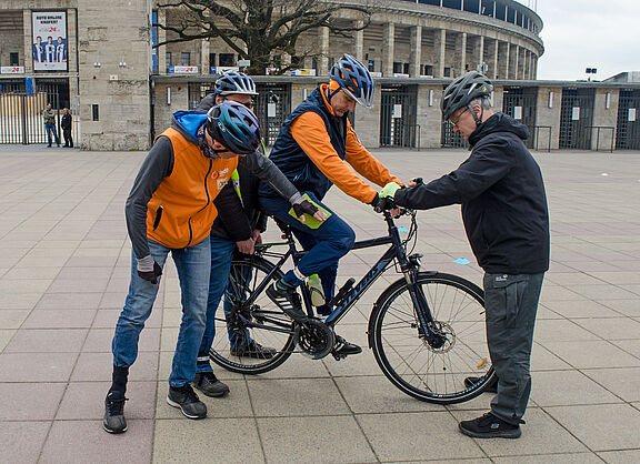 Fahrsicherheitstraining im ADFC Berlin Fahrsicherheitstraining im ADFC Berlin