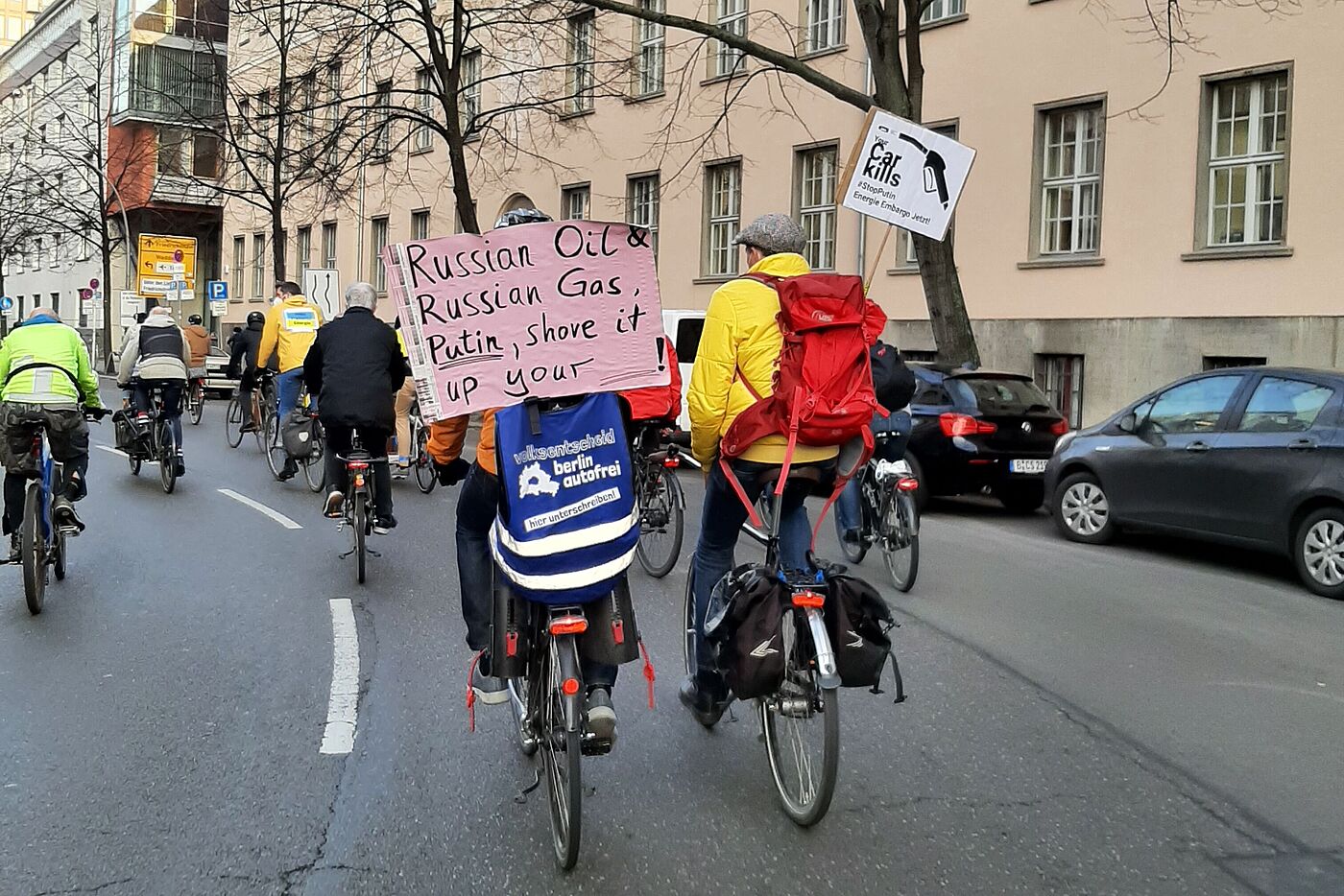 Fahrrad-Demo „Verkehrspolitik für den Frieden“