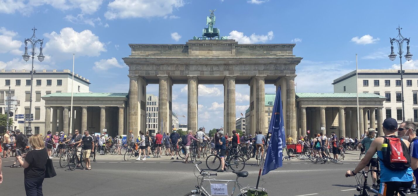 Ride of Starts 2021 at Brandenburg Gate