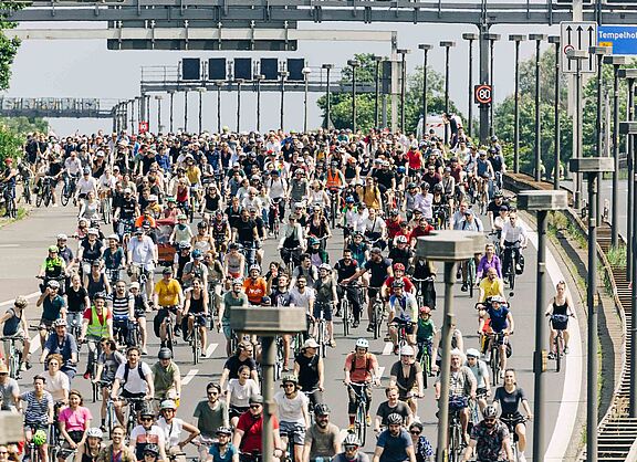 Jedes Jahr ein Highlight: Die Fahrt über die Autobahn