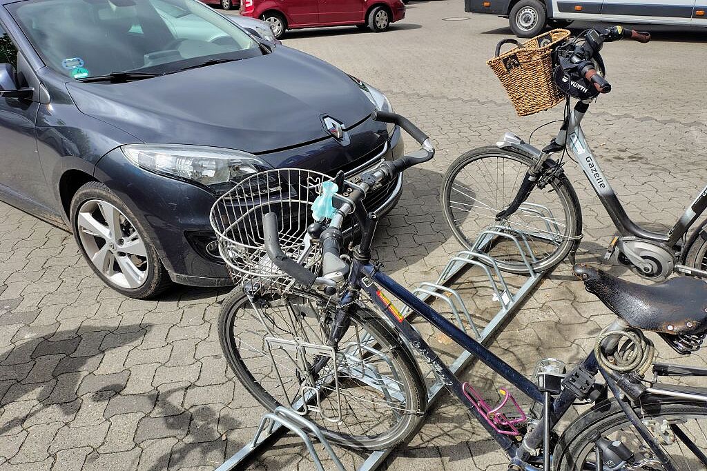 Bild 2: Fahrrad-Abstellpatz Osttor