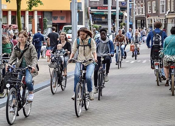 Das Sicherheitsempfinden spielt eine entscheidende Rolle dabei, ob Menschen aufs Fahrrad steigen oder nicht. 